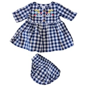 😍SALE!😍 Carter's baby girl dress and bloomer Size NB